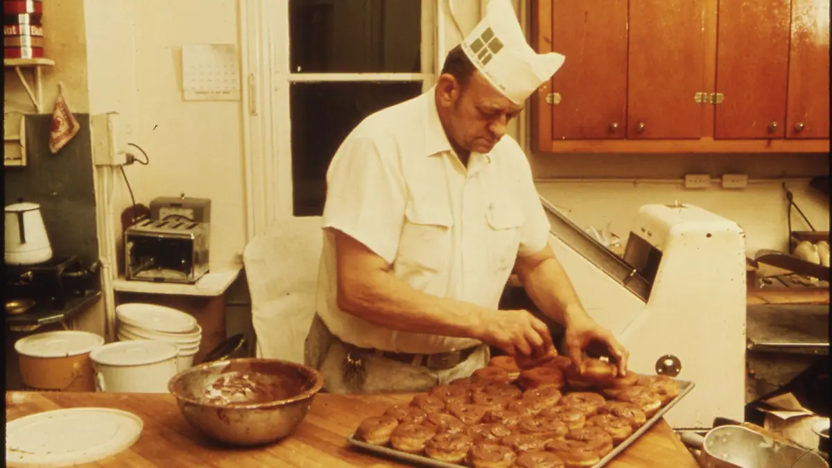 Bakery bakes