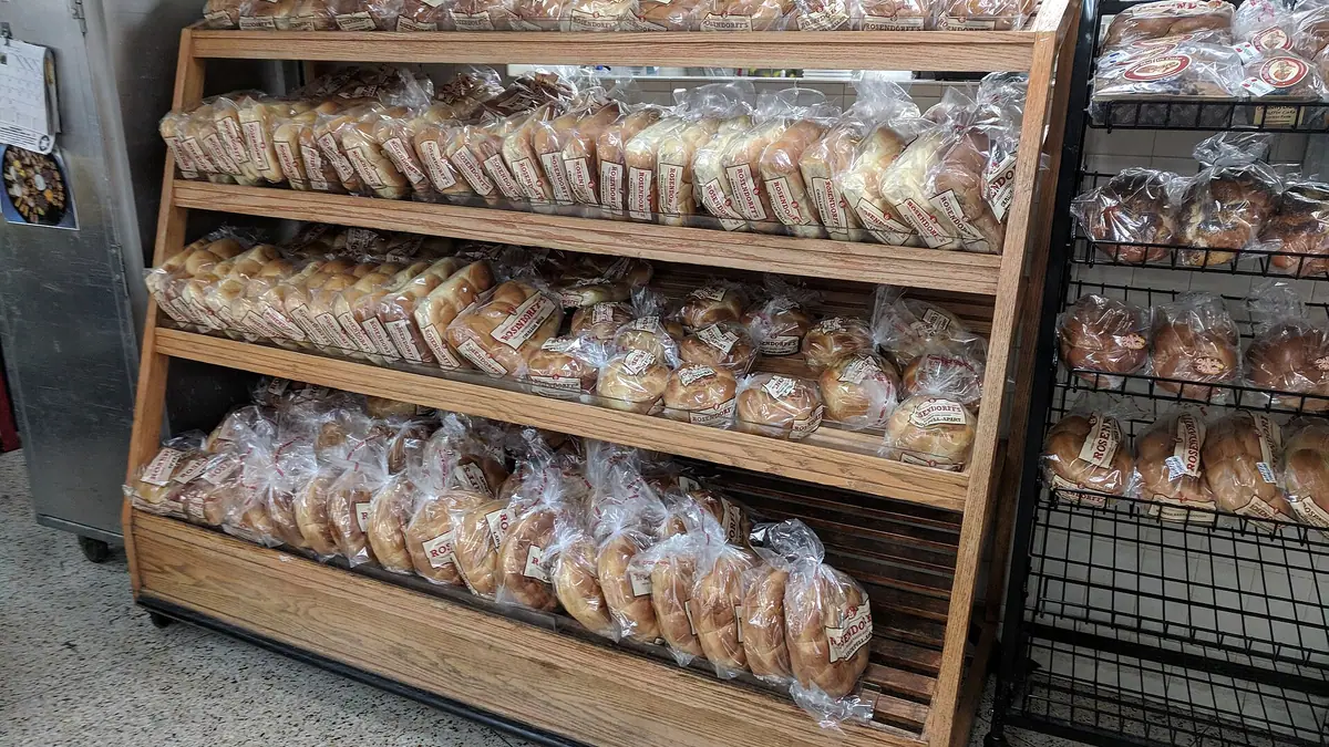Birds – bakery in St. Peters Quarter, Derby